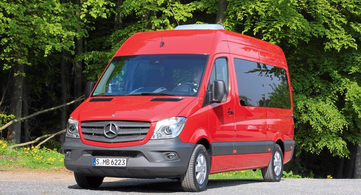 Auf dem Messestand in Halle 16 stehen fünf Exponate: Viano FUN, zwei Marco Polo EDITION und zwei Sprinter Fahrgestelle.