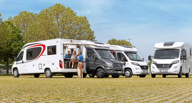 Aus dem Angebot an KOMPAKTEN TEILINTEGRIERTEN stechen drei Mobile von Bürstner, Hobby und Hymer mit besonderen Eigenschaften hervor.