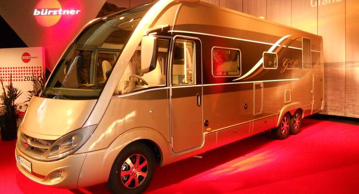 Bürstner startet mit dem neuen Brevio auf Fiat Ducato-Basis und dem vollintegrierten Grand-Panorama ins Modelljahr 2013.