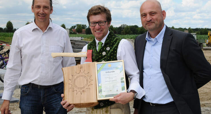 Der Campingplatz Holmernhof in Bad Füssing Oberbayern hat eine Auszeichnung für besonders engagierte Unternehmern erhalten und darf sich offiziell "Klimafreundlicher Betrieb" nennen.