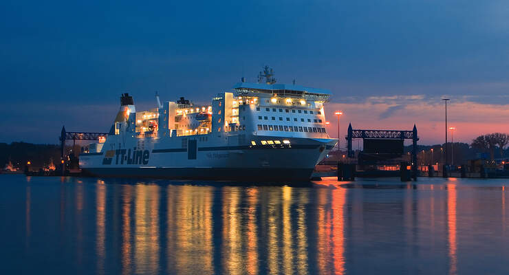 Die Reederei TT-Line bietet auf der Überfahrt nach Schweden ab Travemünde eine Silvesterparty an Bord an.