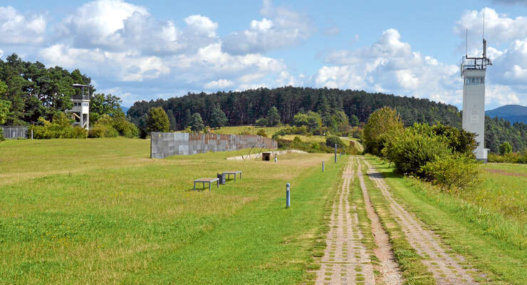 Gedenkstätte Point Alpha mit DDR-Grenzturm
