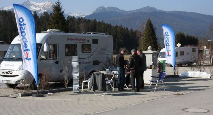 Mit einem Reisemobil reist ein Webasto-Team vom 20. bis 24. Februar 2012 durch Deutschland, Österreich, Italien und die Schweiz