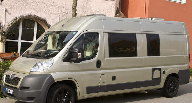 Peugeot zeigt auf dem Caravan Salon in Düsseldorf seine Neuheit rund um das Thema mobiler Urlaub: den Peugeot Boxer Liberté VAN 600.